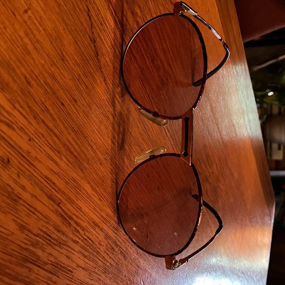 Boss Tortoise Shell Round Glasses